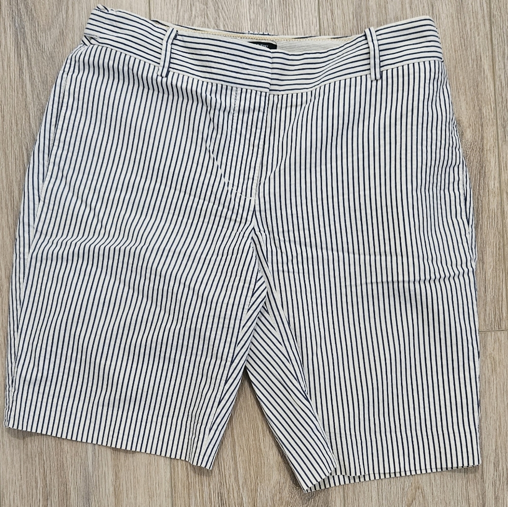 J. Crew Factory Shorts Womens 4 City Fit Pinstripe Bermuda Cotton Blue White